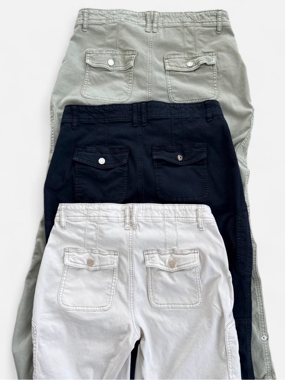 WHBM Pret‑A‑Pedi Cargo Pants Bundle Mid-Rise Straight Crop 4L Cream, Sage, Black - Picture 4 of 6